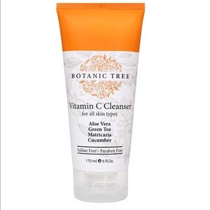 Vitamin C Cleanser for ALL Skin Types!